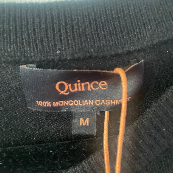 Quince Women's Black mongolian  cashmere Crew Neck Sweater - Picture 2 of 3